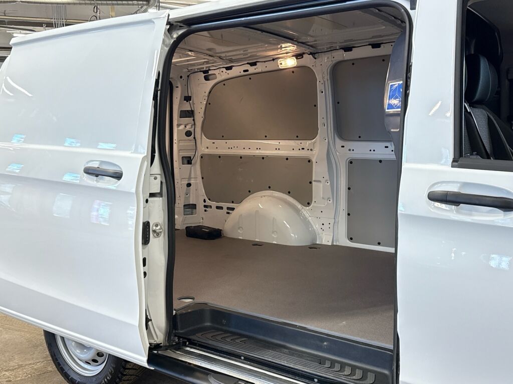 Mercedes-Benz Vito 2023 