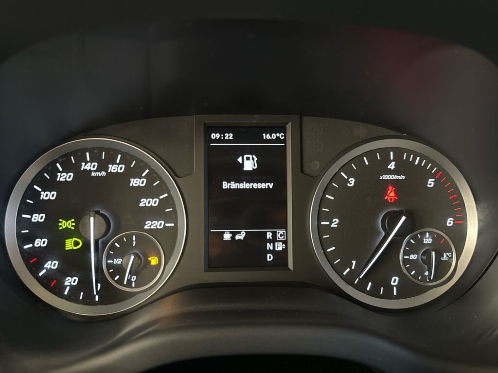 Mercedes-Benz Vito 2023 