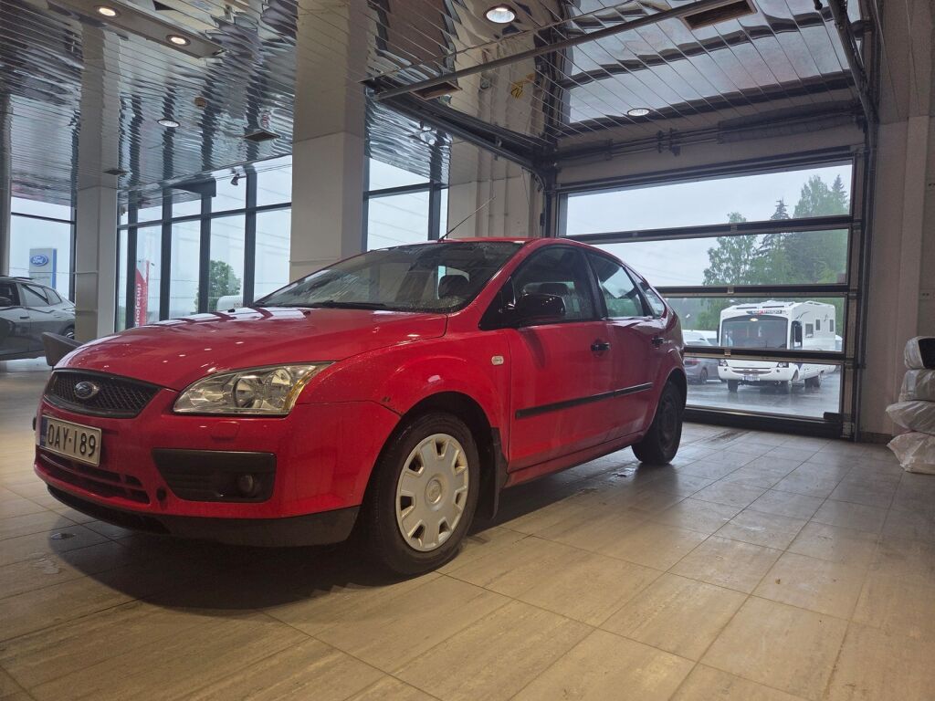 Ford Focus 2006 Punainen