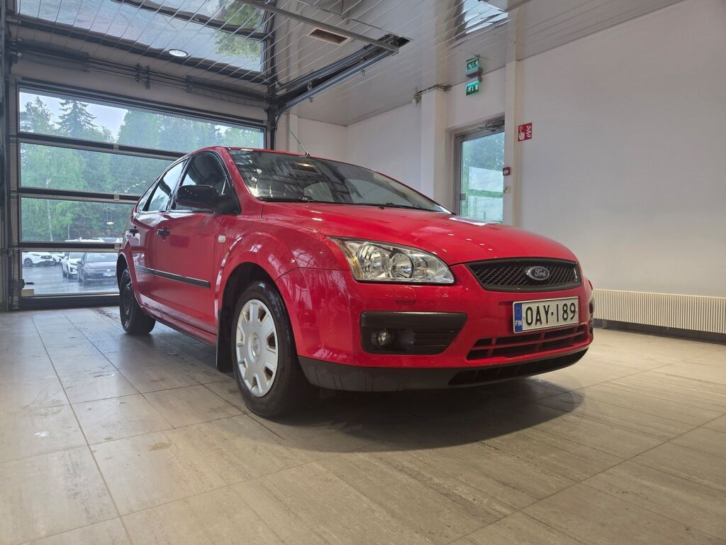 Ford Focus 2006 Punainen