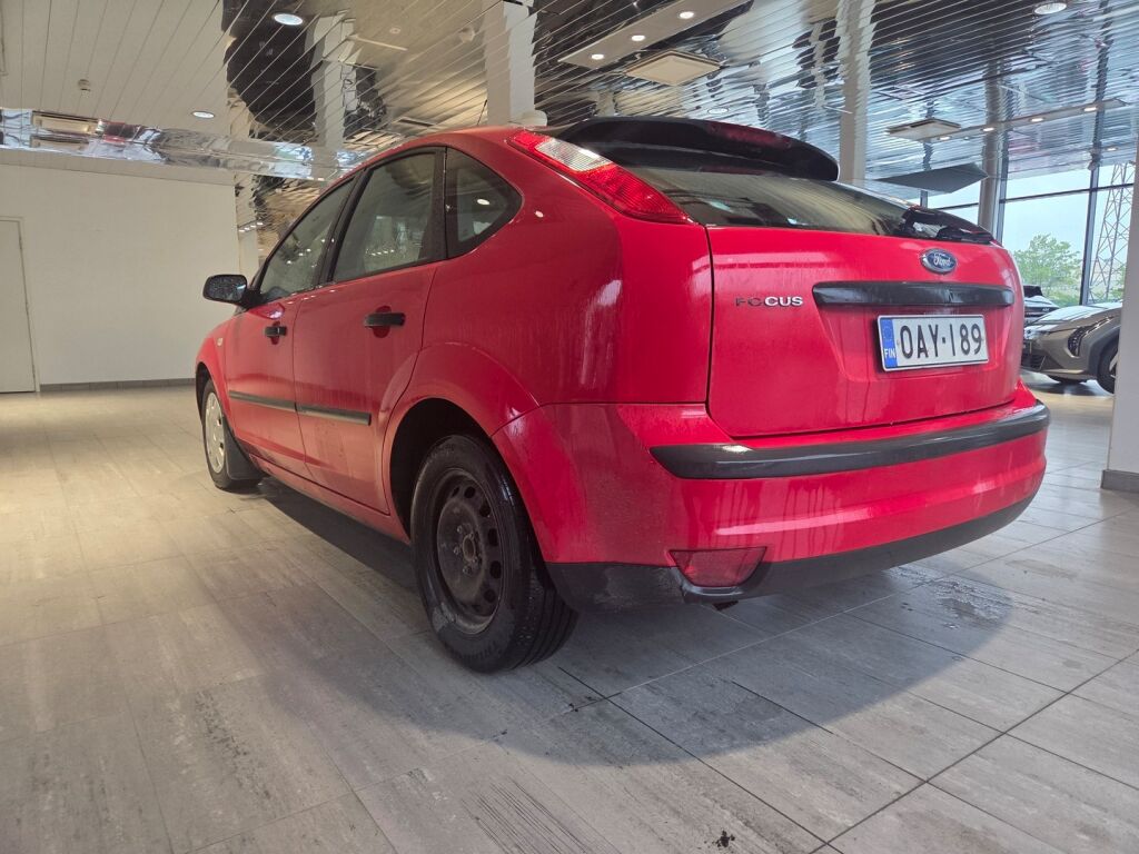 Ford Focus 2006 Punainen