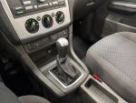 Ford Focus 2006 Punainen