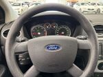 Ford Focus 2006 Punainen