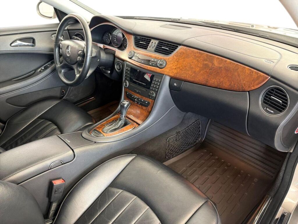 Mercedes-Benz CLS 2008 Harmaa