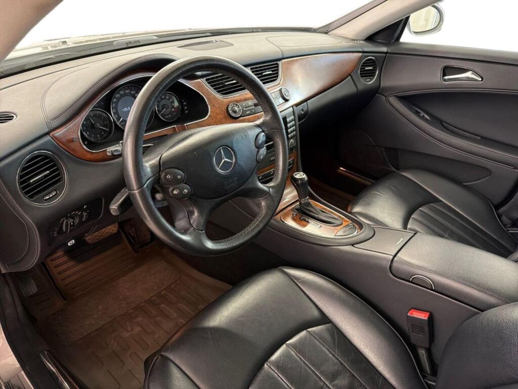 Mercedes-Benz CLS 2008 Harmaa