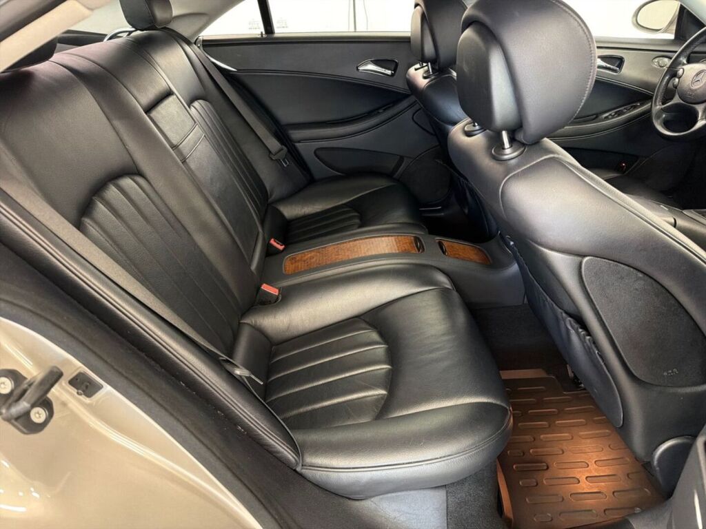 Mercedes-Benz CLS 2008 Harmaa