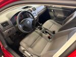 Volkswagen Golf 2008 Punainen