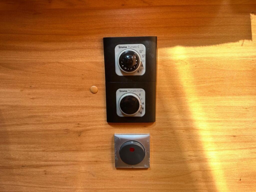 Bürstner Marano T 640 2008 Valkoinen