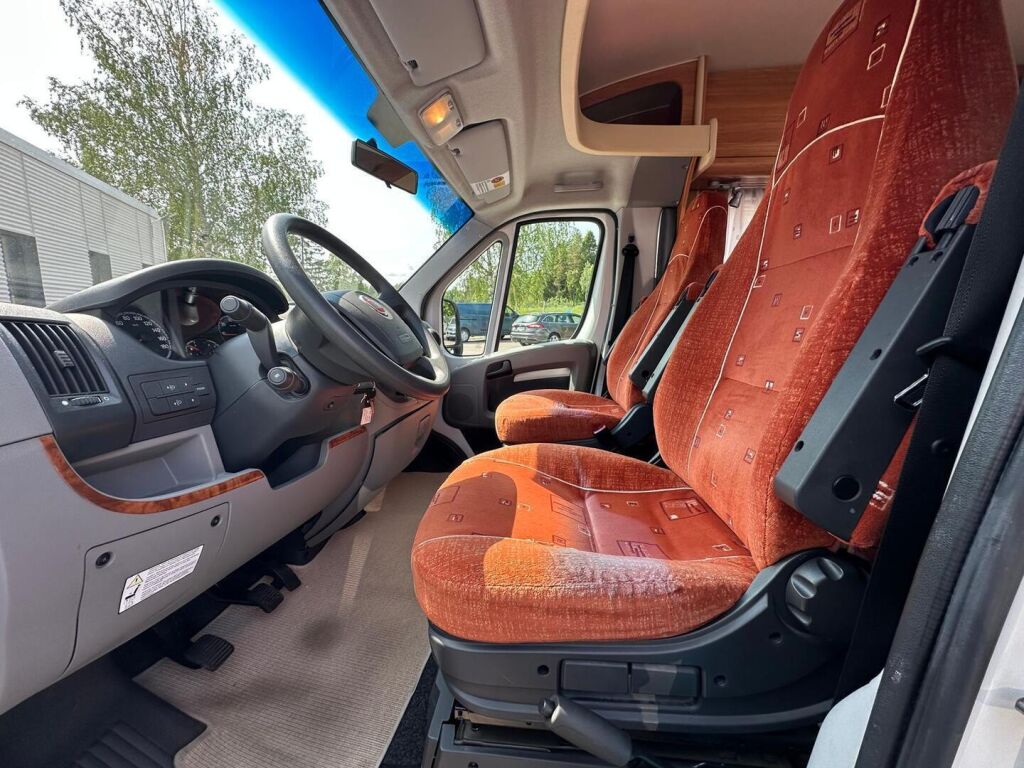 Bürstner Marano T 640 2008 Valkoinen