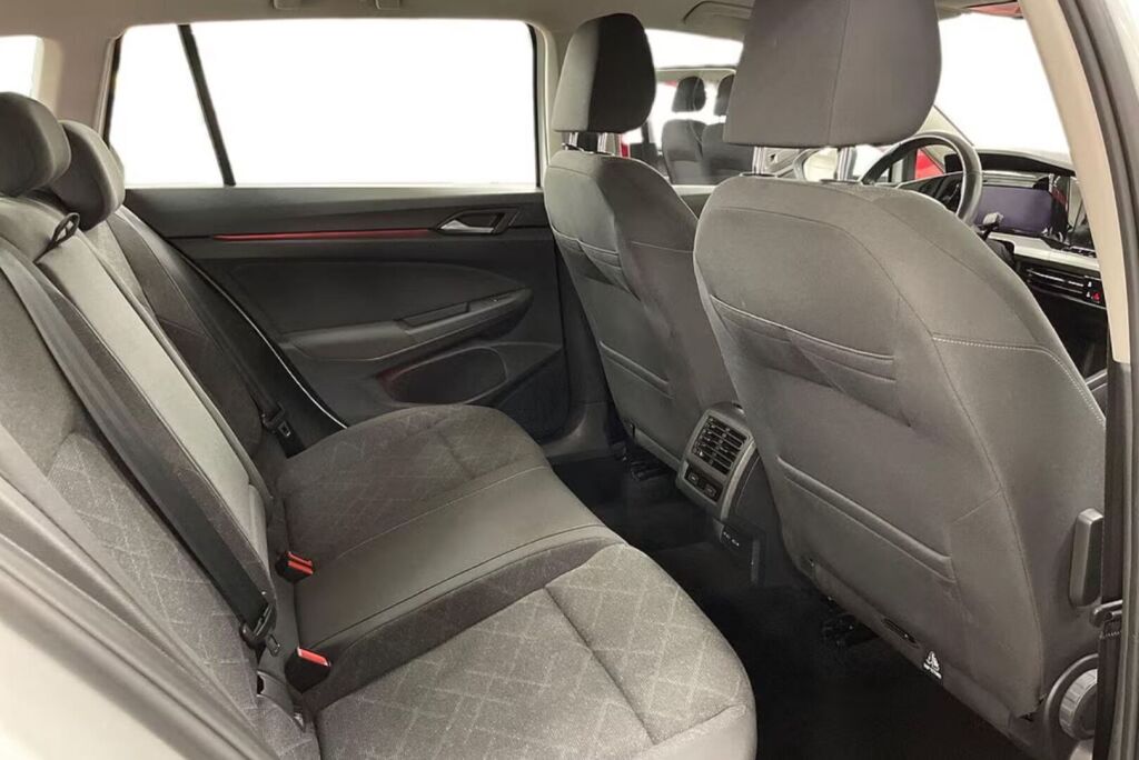 Volkswagen Golf 2021 