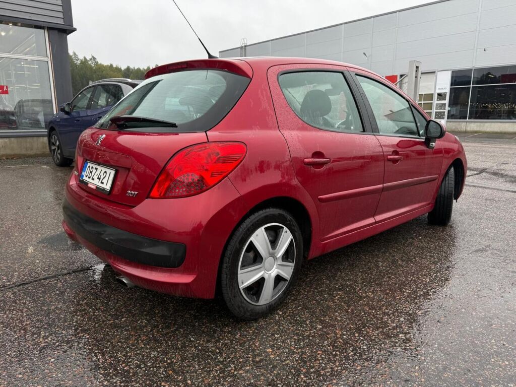 Peugeot 207 2008 Punainen