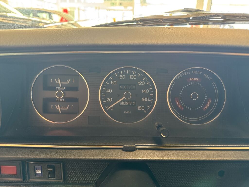 Datsun 160J 1975 Vihreä