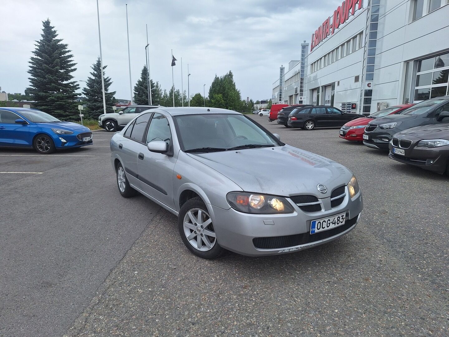 Nissan Almera