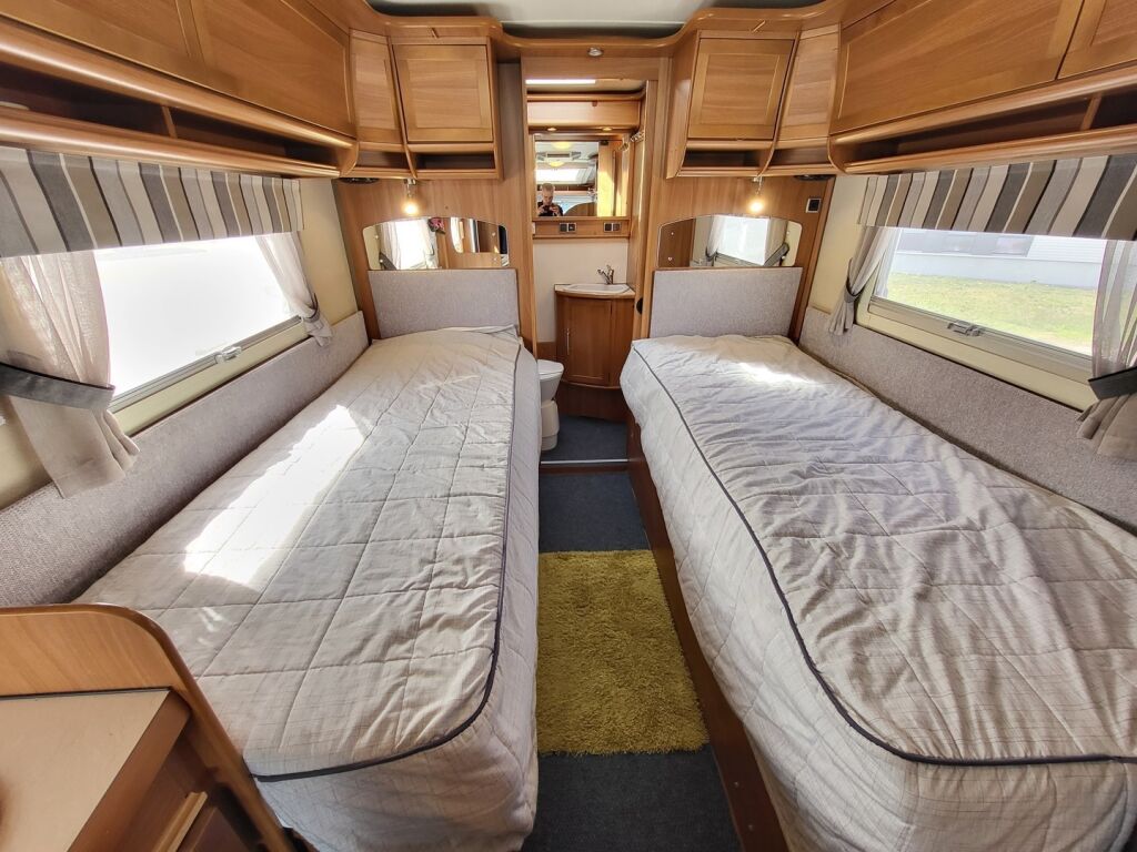 Kabe Travel Master 750 T 2009 Valkoinen