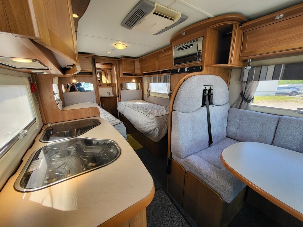 Kabe Travel Master 750 T 2009 Valkoinen