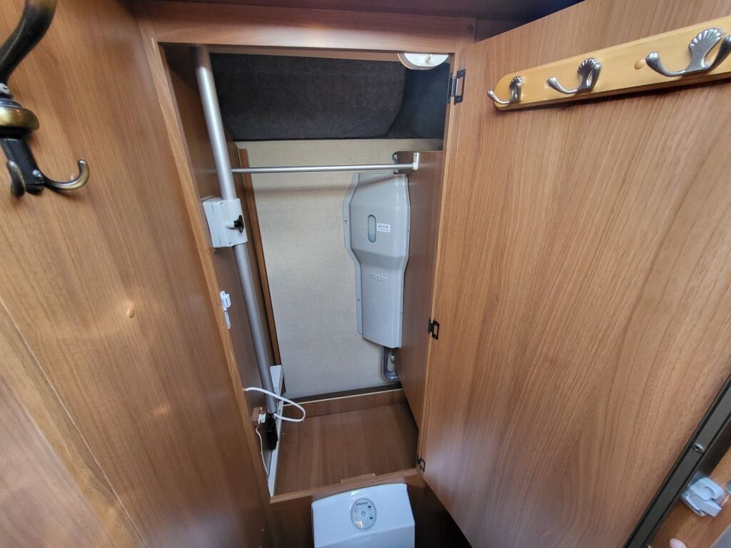 Kabe Travel Master 750 T 2009 Valkoinen