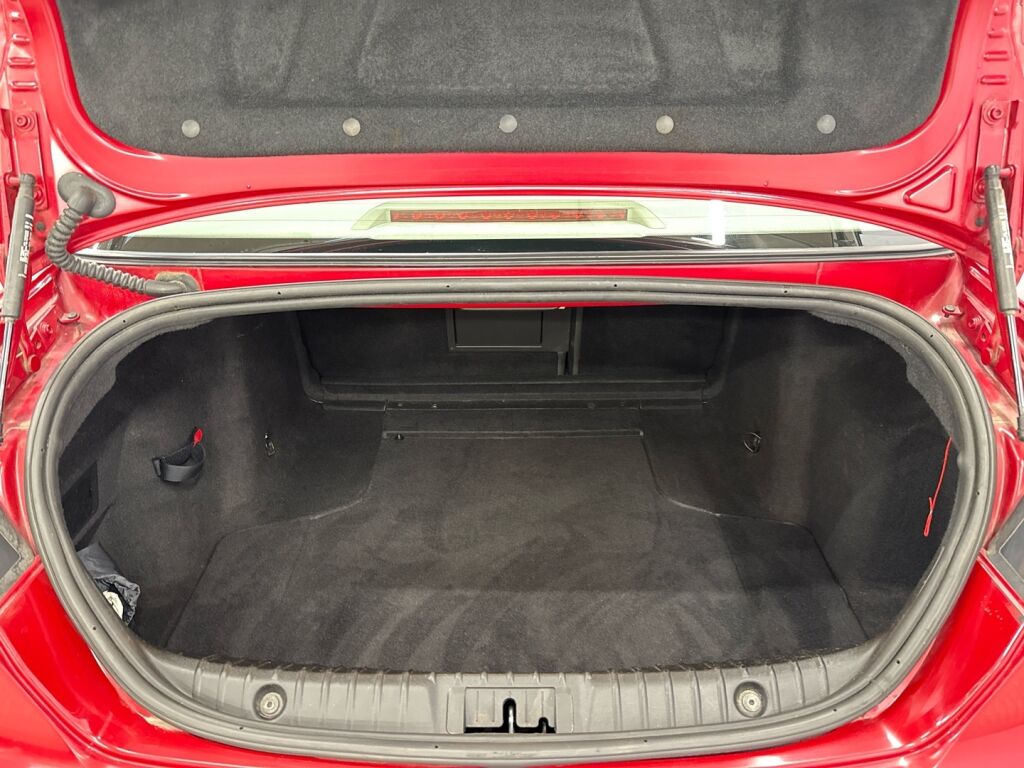 Alfa Romeo 159 2006 Punainen