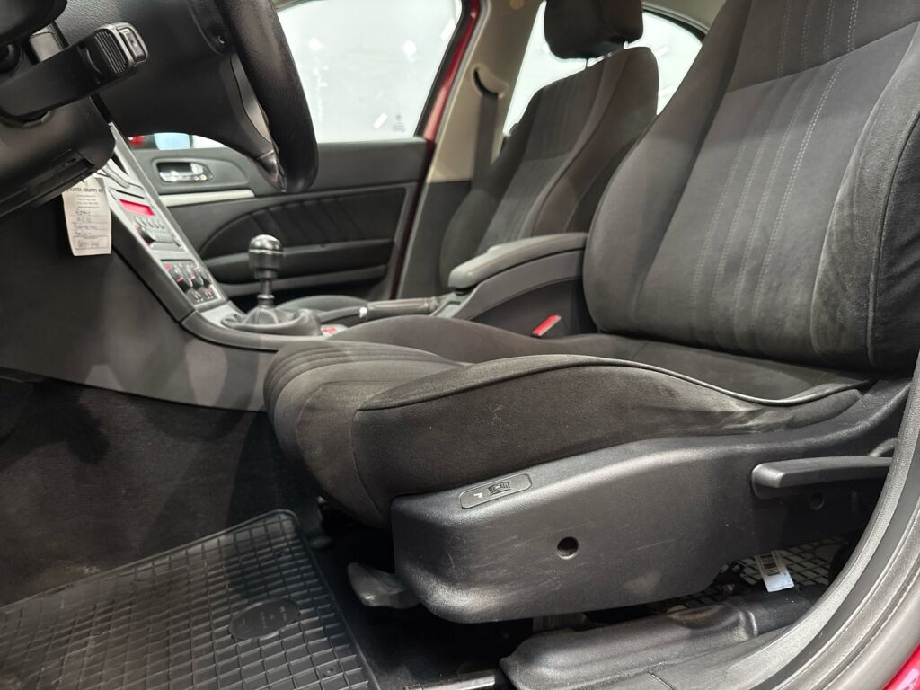 Alfa Romeo 159 2006 Punainen