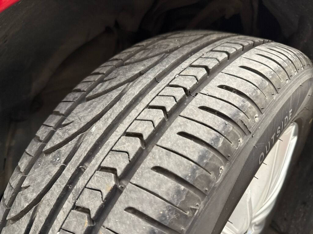 Alfa Romeo 159 2006 Punainen