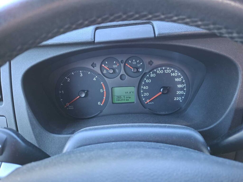 Bürstner T660 Nexxo 2009 Valkoinen