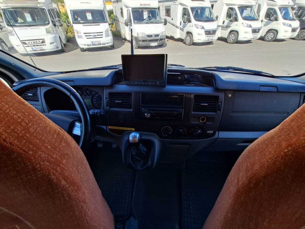 Bürstner T660 Nexxo 2009 Valkoinen