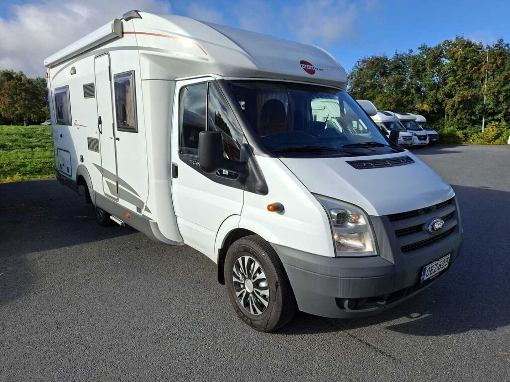 Bürstner T660 Nexxo 2009 Valkoinen