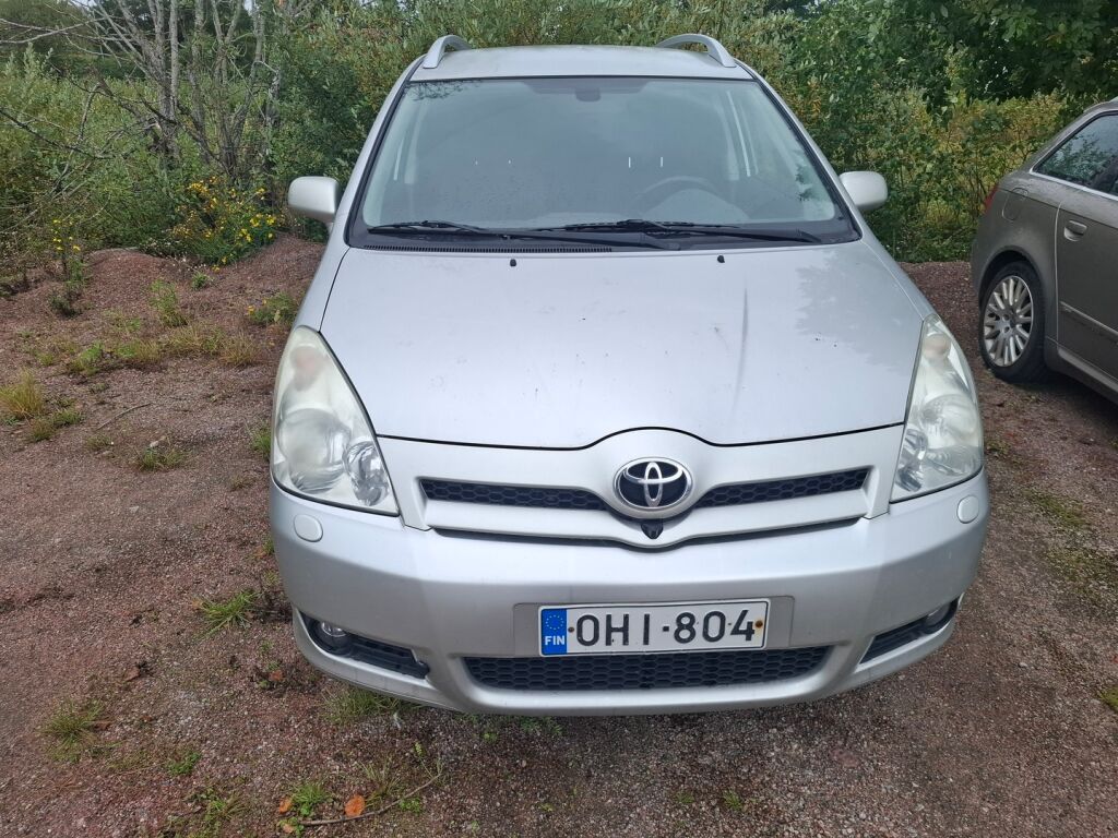 Toyota Corolla Verso 2004 Hopea