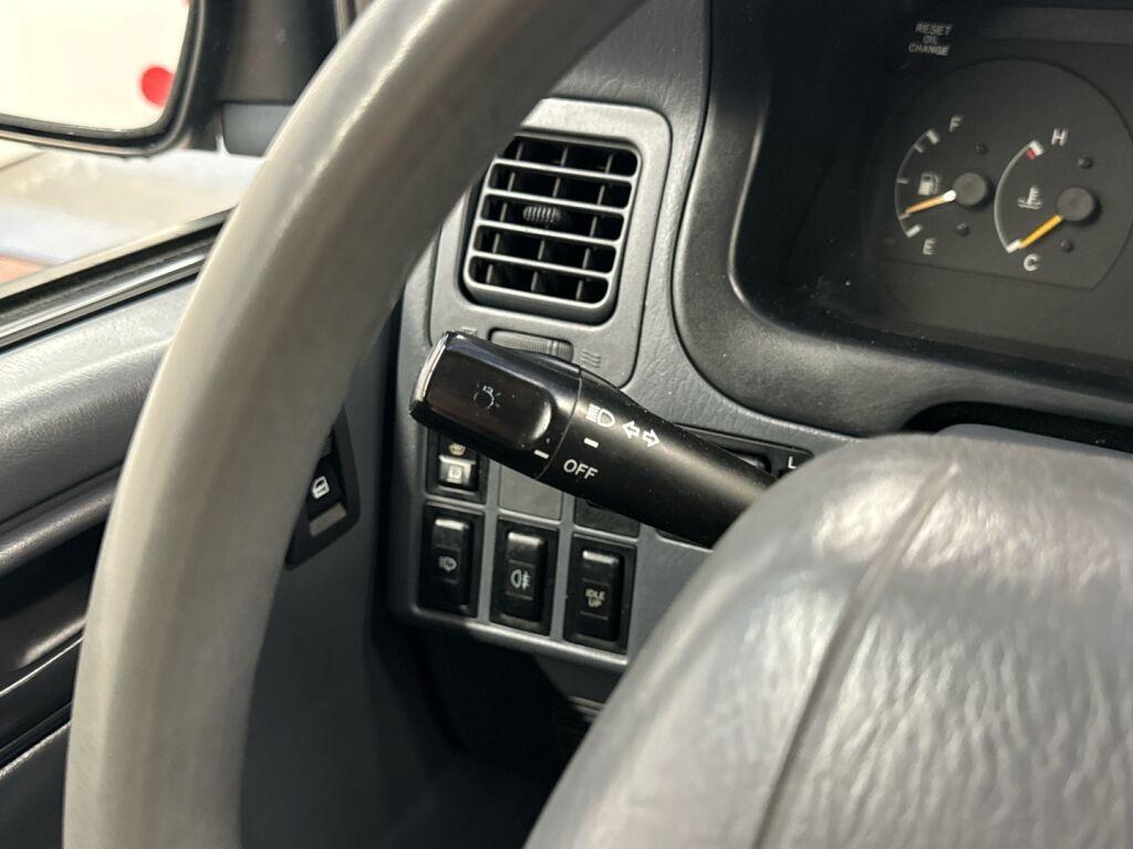 Toyota Hiace 2002 Vihreä