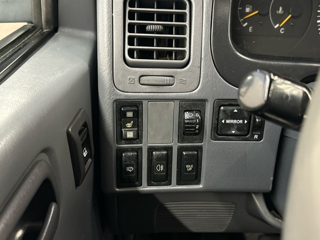 Toyota Hiace 2002 Vihreä