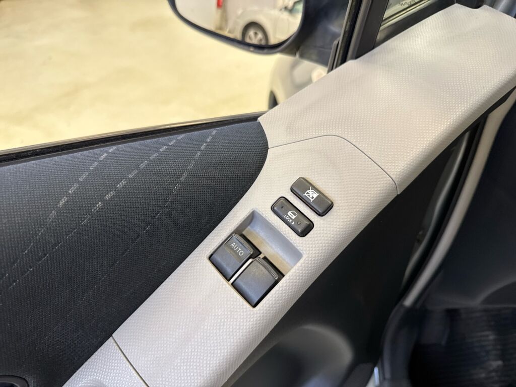 Toyota Yaris 2006 Hopea