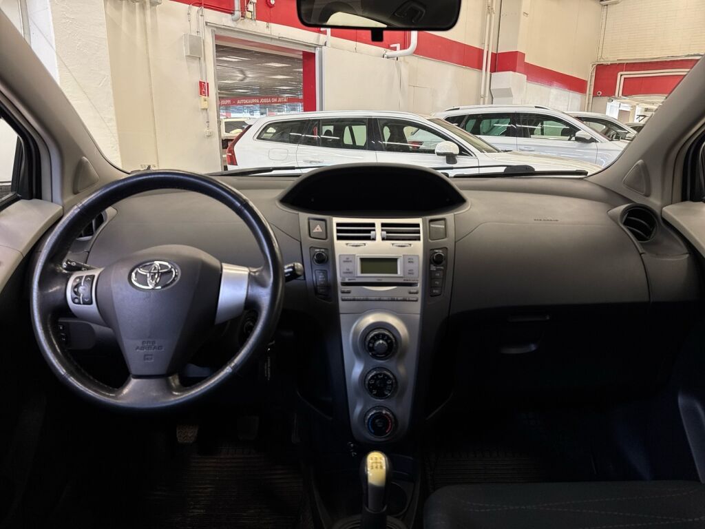 Toyota Yaris 2006 Hopea