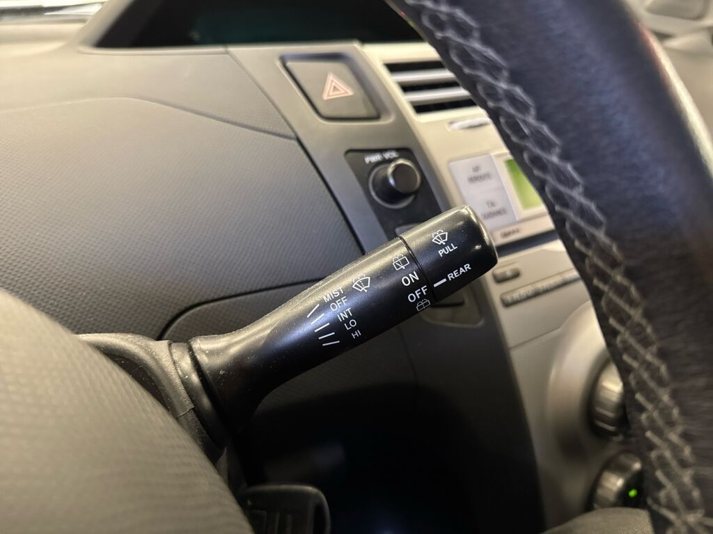 Toyota Yaris 2006 Hopea