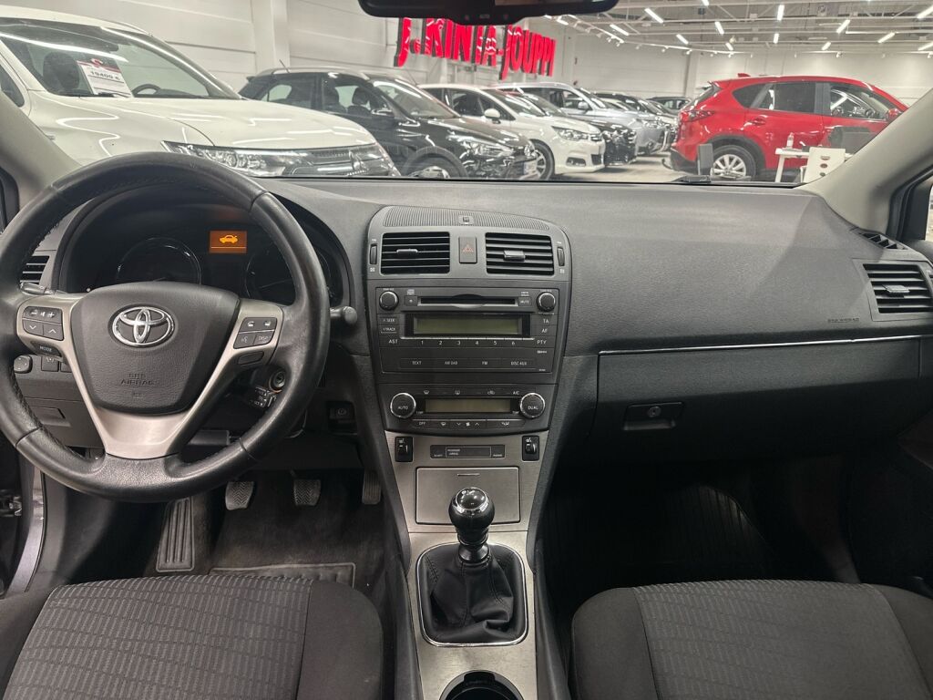 Toyota Avensis 2010 Harmaa