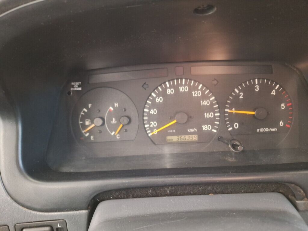 Toyota Hiace 2006 Valkoinen