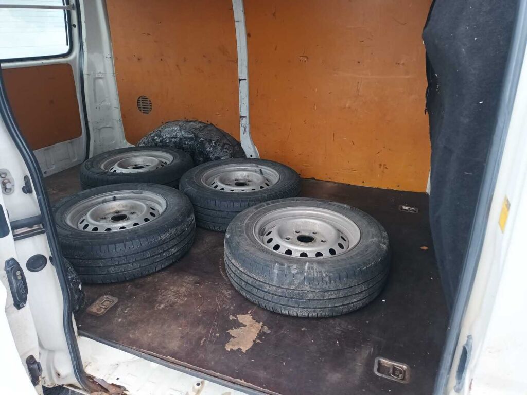 Toyota Hiace 2006 Valkoinen