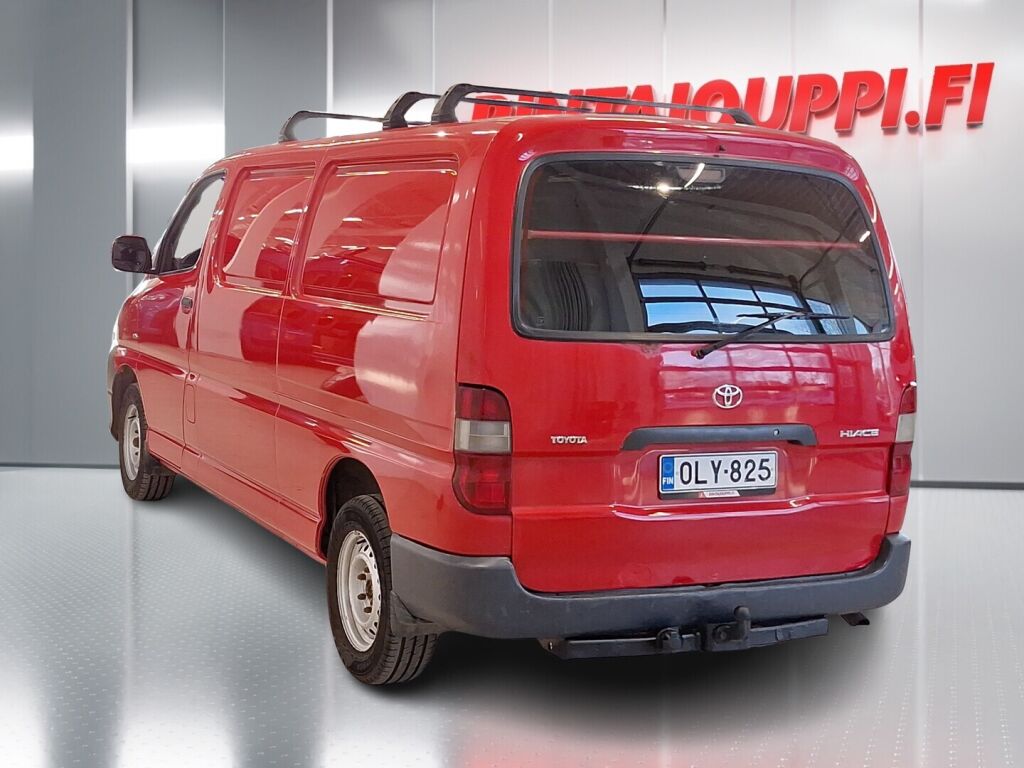 Toyota Hiace 2006 Punainen