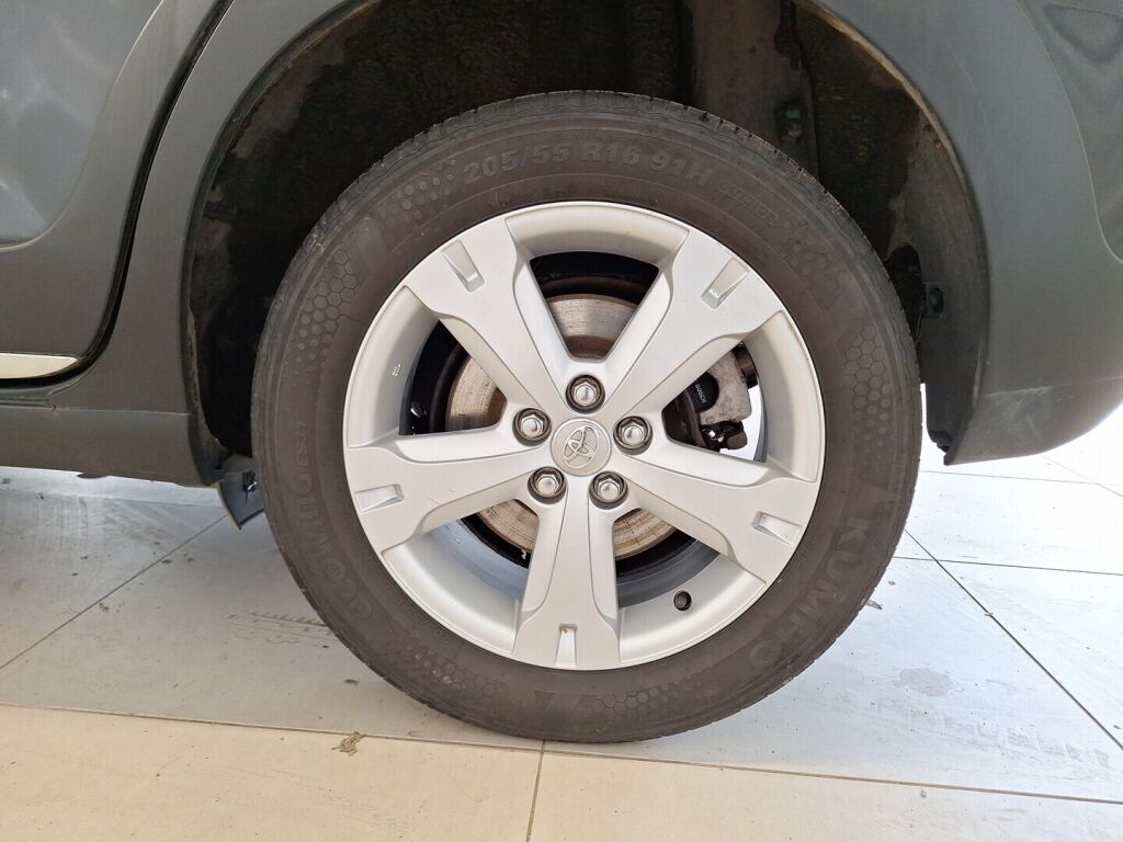 Toyota Urban Cruiser 2010 Musta