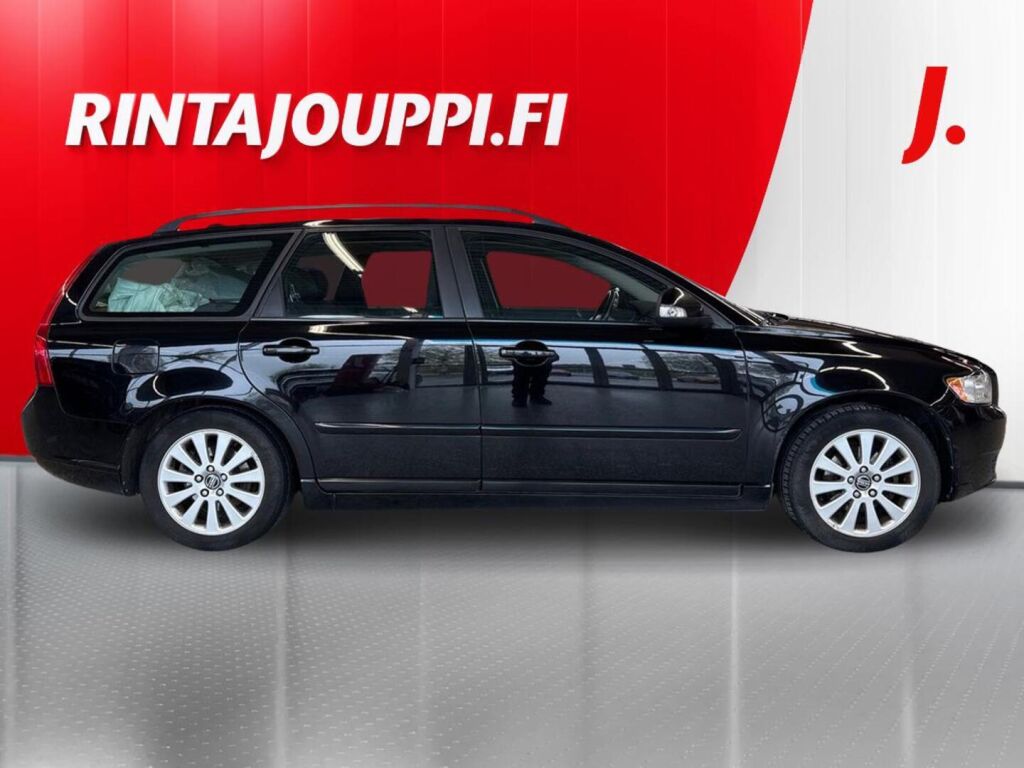 Volvo V50 2010 Musta