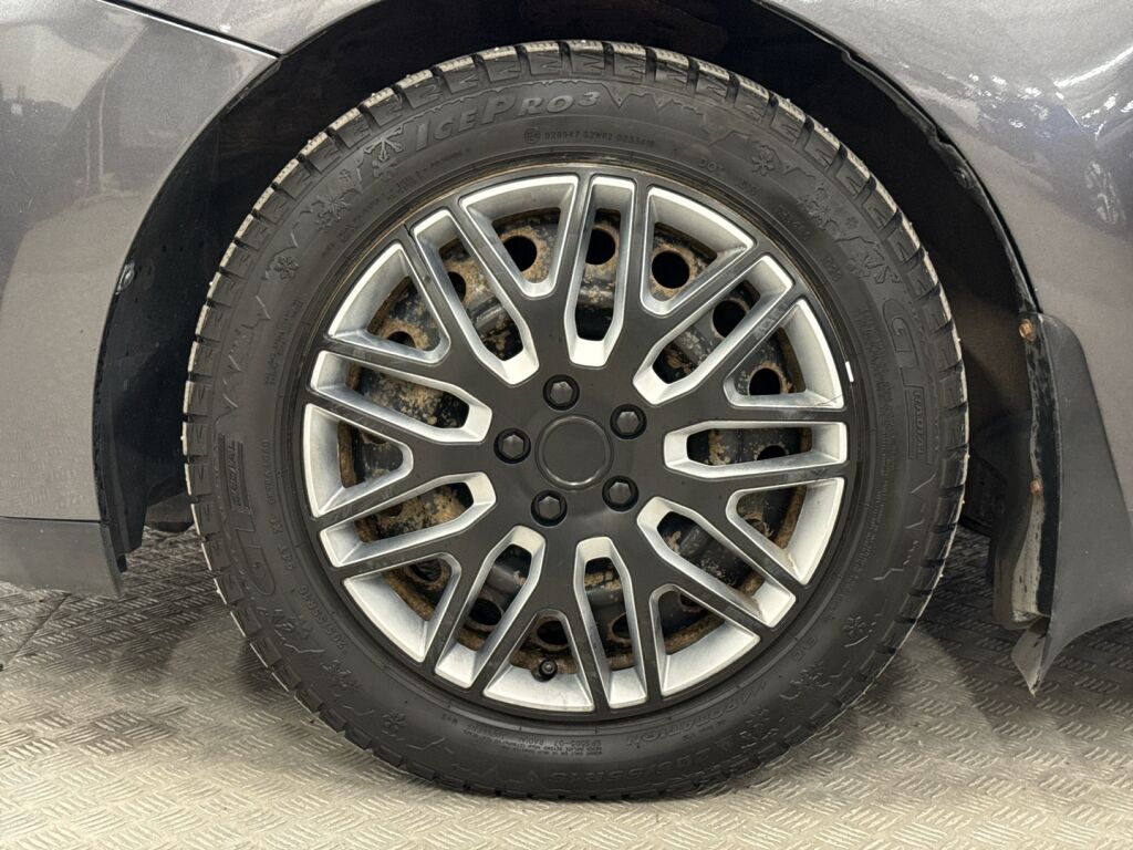 Toyota Auris 2007 Harmaa