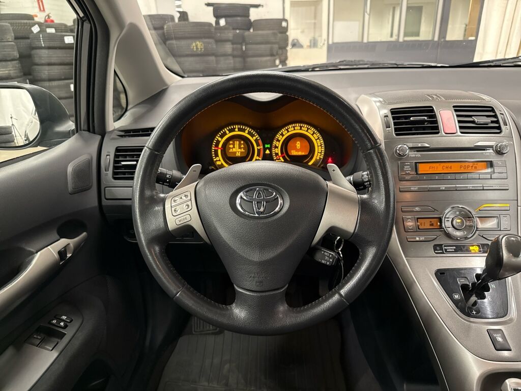 Toyota Auris 2007 Harmaa