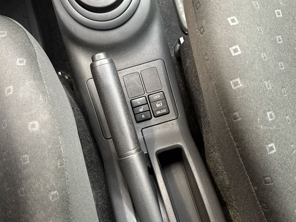 Toyota Yaris 2007 Valkoinen