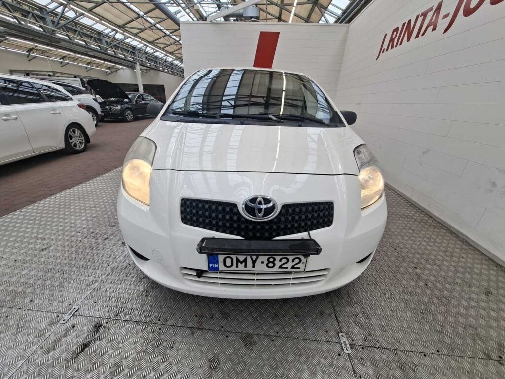 Toyota Yaris 2007 Valkoinen