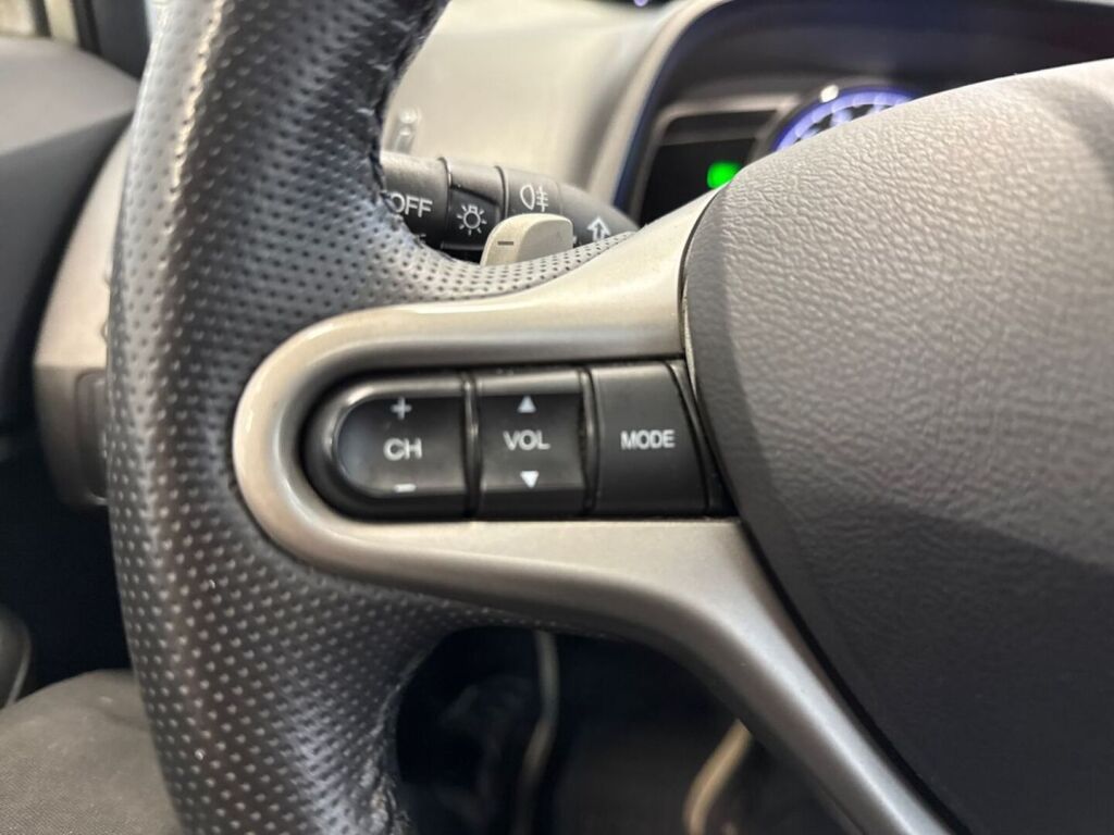 Honda Civic 2007 Ruskea (beige)