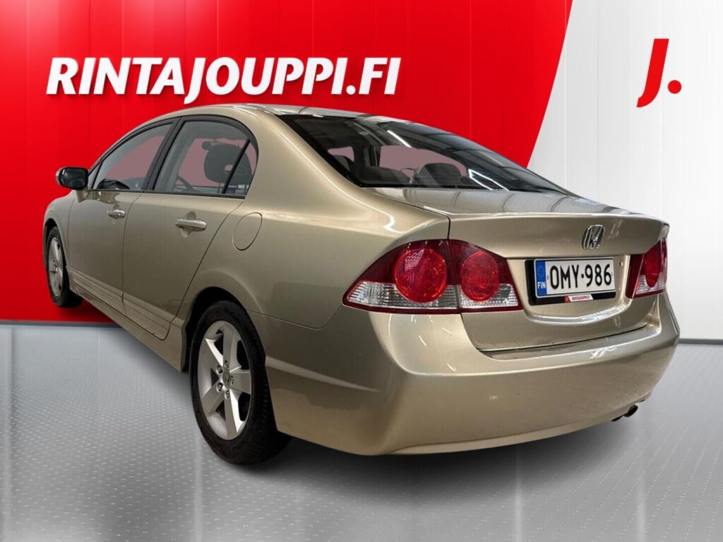 Honda Civic 2007 Ruskea (beige)