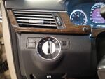 Mercedes-Benz E 2010 Ruskea (beige)