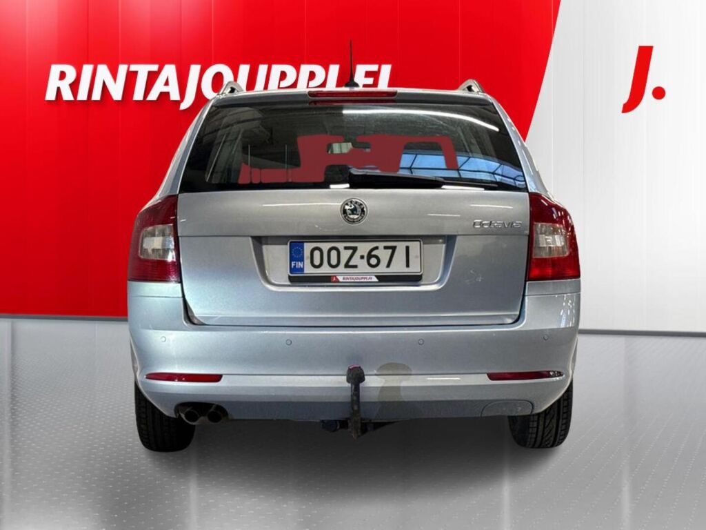 Skoda Octavia 2010, kuva 6/27
