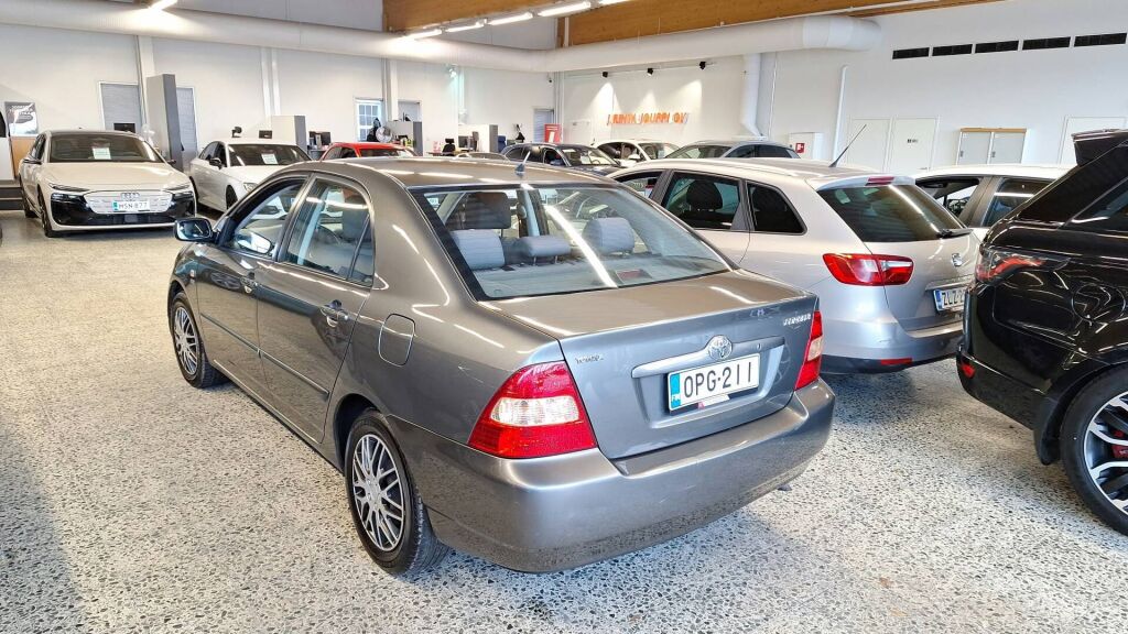 Toyota Corolla 2004 Harmaa