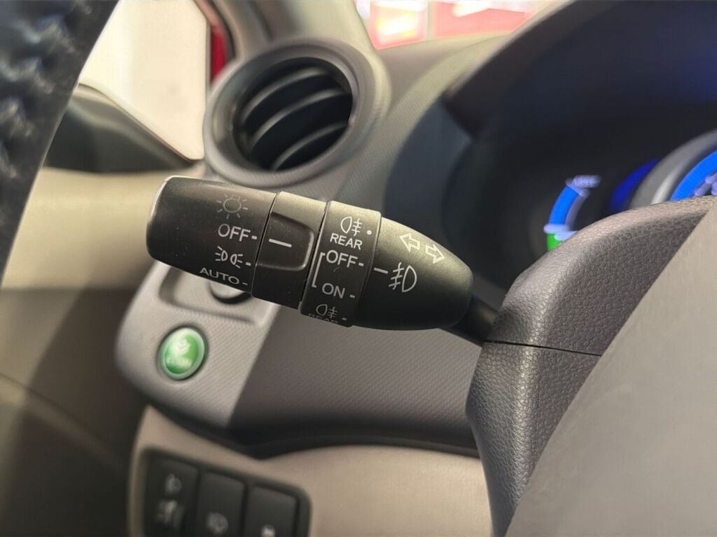 Honda Insight 2010 Punainen