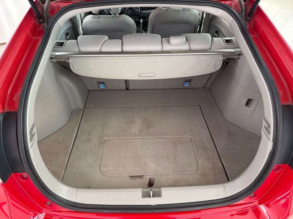 Honda Insight 2010 Punainen
