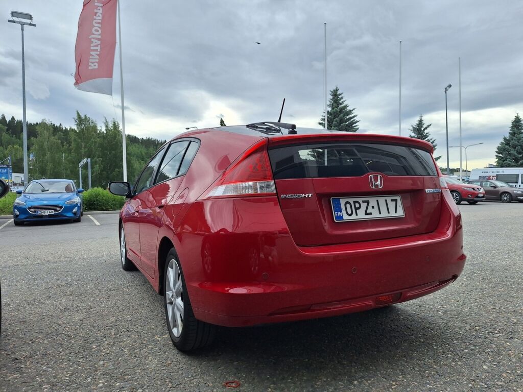 Honda Insight 2010 Punainen